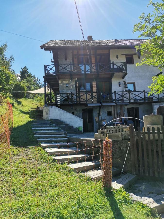 شقة سيون  في Chalet Alpine المظهر الخارجي الصورة